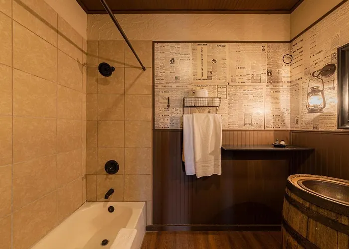 -pet Friendly- Miners #5 -two Double Beds - Private Balcony 2*