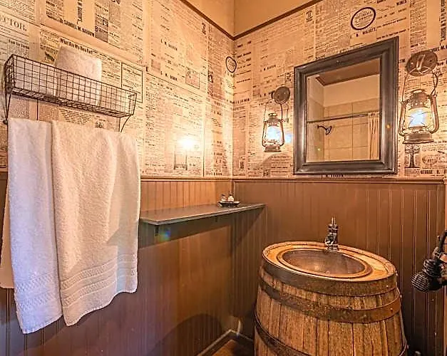 -pet Friendly- Miners #5 -two Double Beds - Private Balcony